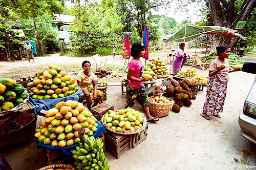 mandalaj-fruktovyj-bazar